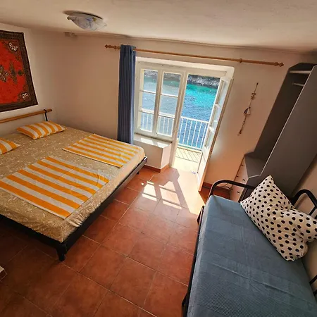 Kamena Kucica Casa vacanze Gdinj